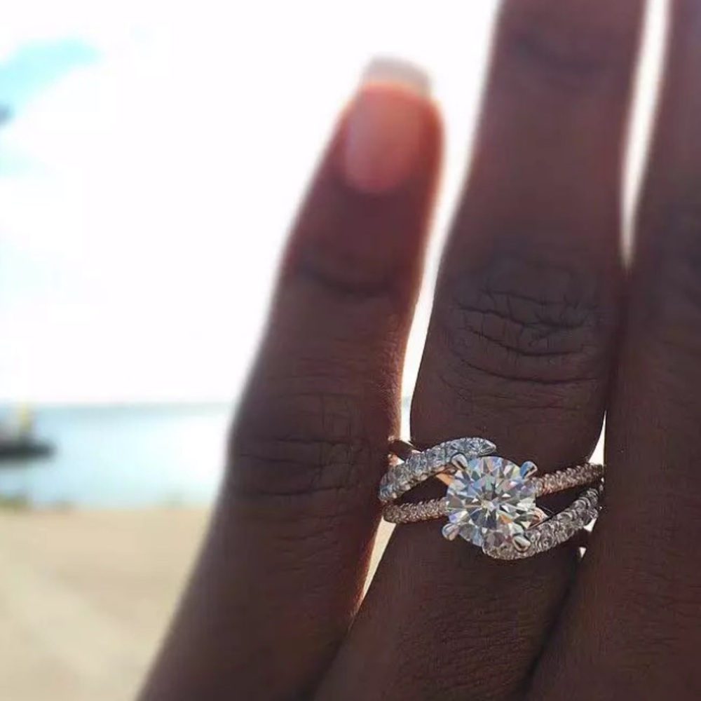 2CTW Rose Gold twisted crystal CZ ring - Picture 1 of 6